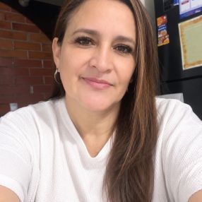 Lyda, Babysitter in Pereira