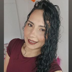 Lorena, Niñera en Leon
