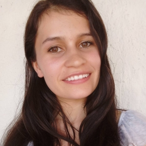 Yeni, Babysitter in Bucaramanga