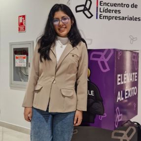 Anneth, Niñera en Lima