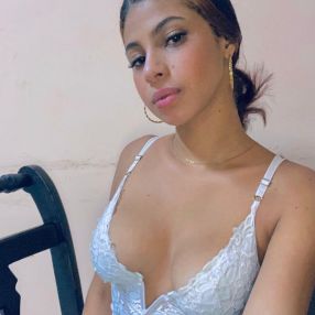 Zharick valentina, Niñera en Corozal