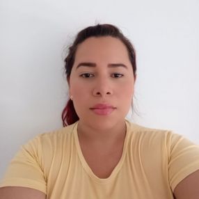 Keyla naiglet, Niñera en Los Patios