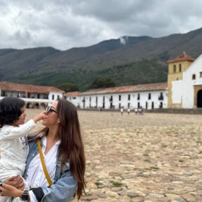 Daniela, Familia en Bogotá