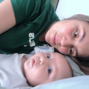 Esperanza, Familia en Medellín