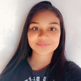 Lorena, Niñera en Medellín