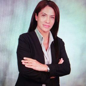 GLORIA, Babysitter in Manizales