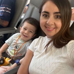 Veronica, Familia en Medellín