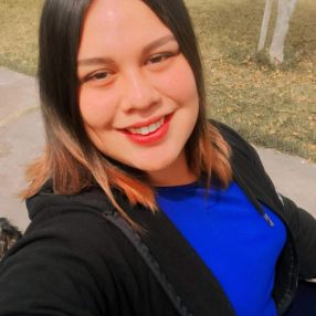 Dapnhe, Niñera en Lima