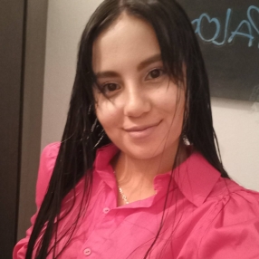 Angie Valeria, Niñera en Bogotá