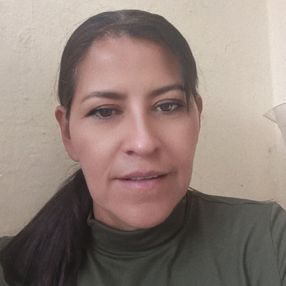 Dora, Babysitter in Chía
