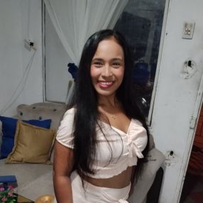 Lauren, Niñera en Soledad