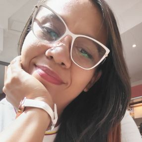 Flor, Niñera en Medellín