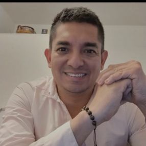 Rollin, Family in Bogotá