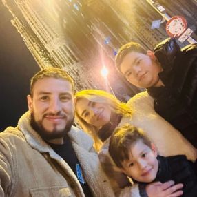 Alejandra, Familia en Medellín