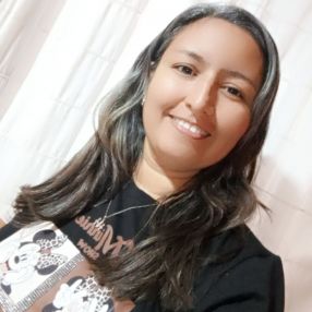 Lorena, Niñera en Tuluá