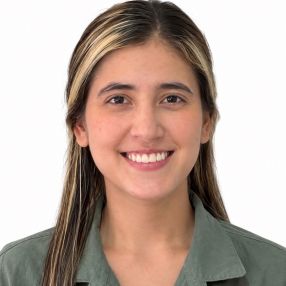 Mariana, Niñera en Envigado
