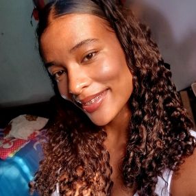 Linda, Niñera en Corozal