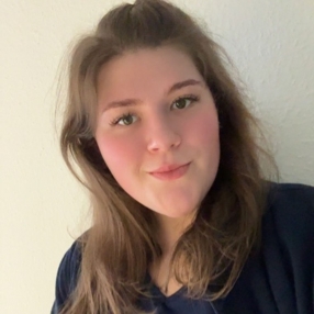 Larissa, Babysitter in Engelskirchen