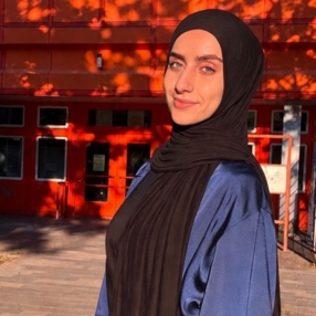 Meral, Babysitter in Hamburg