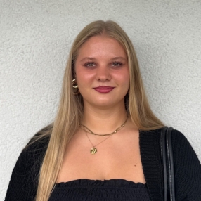 Ella, Babysitter in Baden-Baden