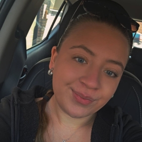 Dilara, Babysitter in Moers