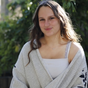 Jenna, Babysitter in Karlsruhe