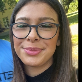Sara, Babysitter in Krefeld