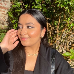 Paramjot, Babysitter in Friedberg