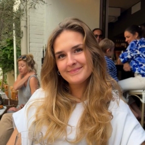 Pia, Babysitter in Bonn