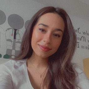 Djamila, Babysitter in Erfurt
