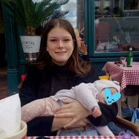 Elin, Babysitter in Berlin