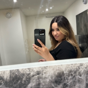 Dunya, Babysitter in Pforzheim