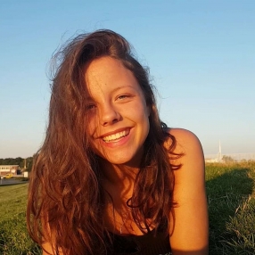 Celine, Babysitter in Krefeld