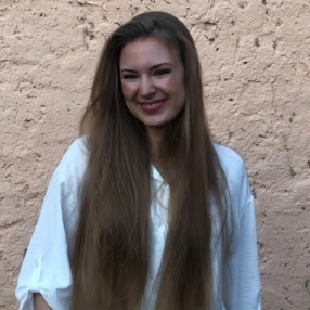 Emely, Babysitter in Graben-Neudorf