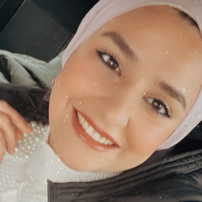 Seham, Babysitter in Menden (Sauerland)
