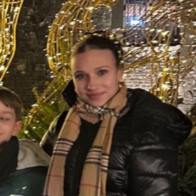Anna, Babysitter in Willich