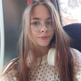 Lara, Babysitter in Weener