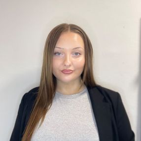 Mia, Babysitter in Budenheim