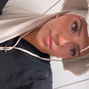 Issraa, Babysitter in Wiesbaden