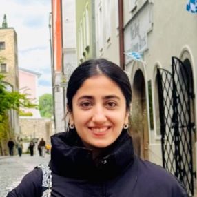 Ayesha, Babysitter in Pfarrkirchen
