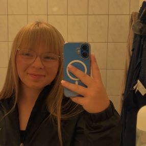 Leonie, Babysitter in Alsdorf