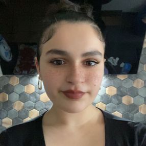 Dilara, Babysitter in Bonn