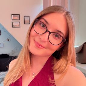 Jona Leni, Babysitter in Lüneburg