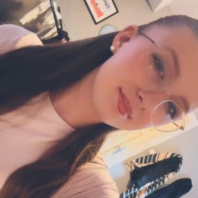 Jamie-Lynn, Babysitter in Brüggen