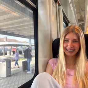 Lena, Babysitter in Lappersdorf