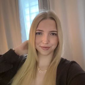 Lena, Babysitter in Nauen
