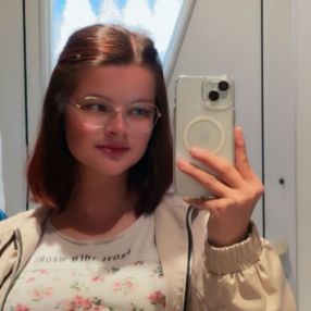 Sarah, Babysitter in Celle