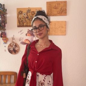 Azra, Babysitter in Würselen