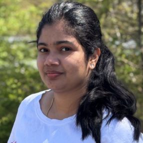 Sneha, Babysitter in Germering
