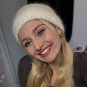 Lina, Babysitter in Bergisch Gladbach